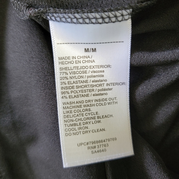 NWT Raffaella Black Skort Stretchy Neutral Casual Pull On Comfort Size Medium - Picture 6 of 8